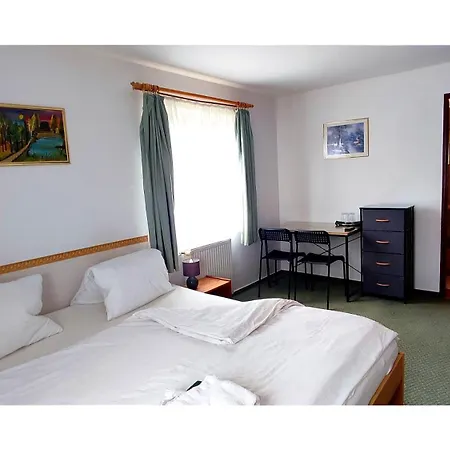 招待所 Helene S Mini Pivovarem 3*